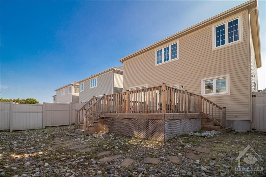 541 CARINA Crescent