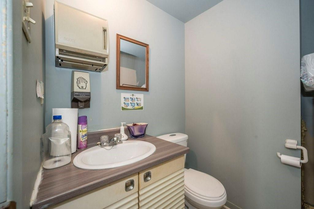 812 PITT Street, #6