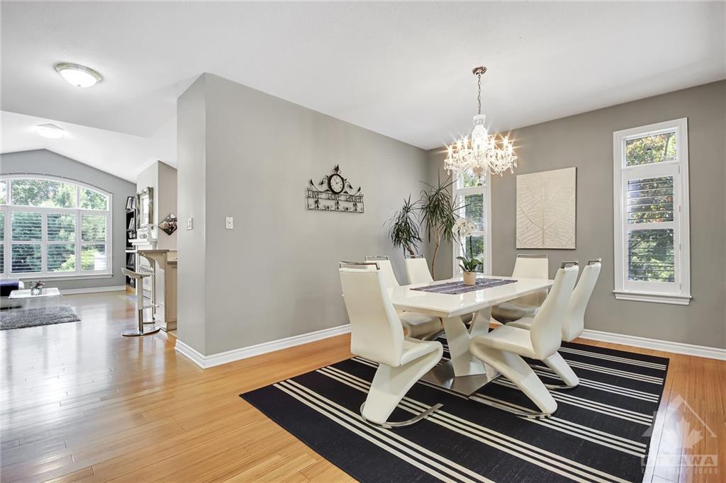 563 DEVONWOOD Circle