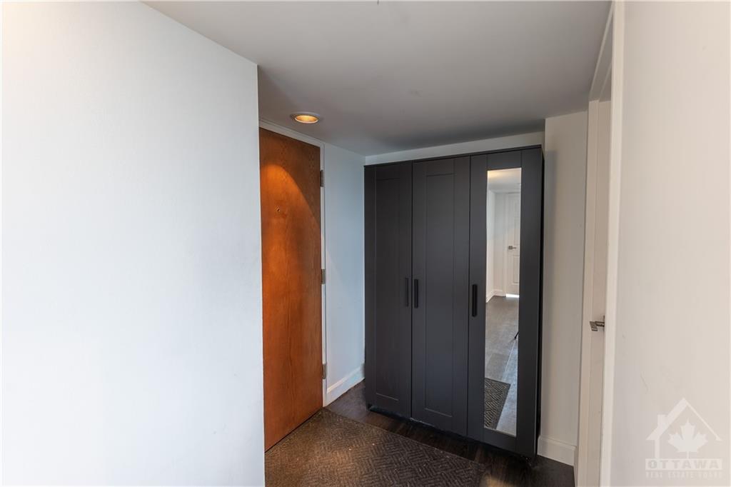 470 LAURIER Avenue, #2303