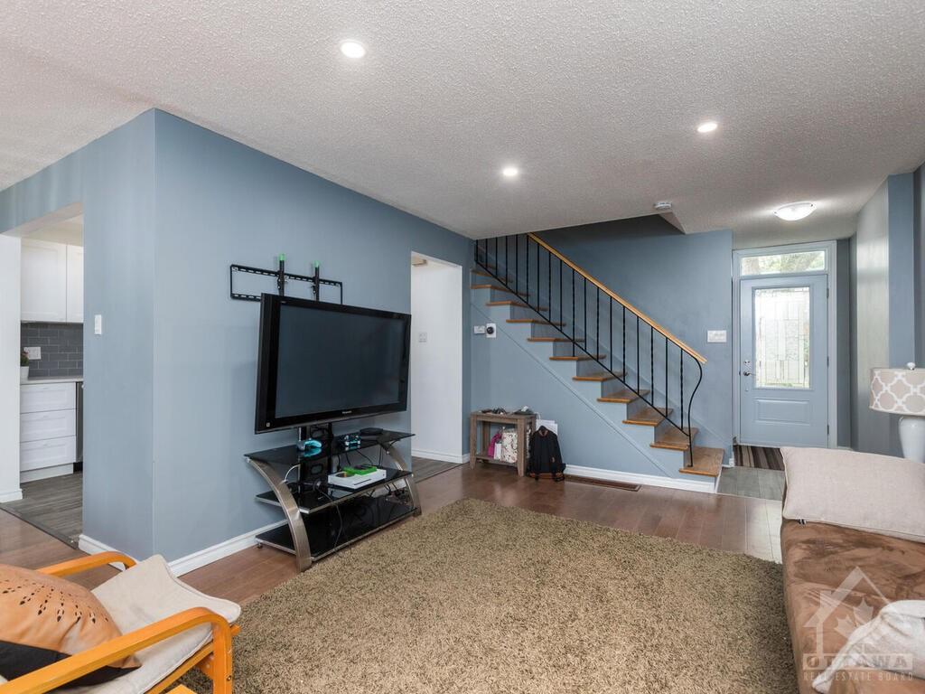 5 ESTELLE Crescent