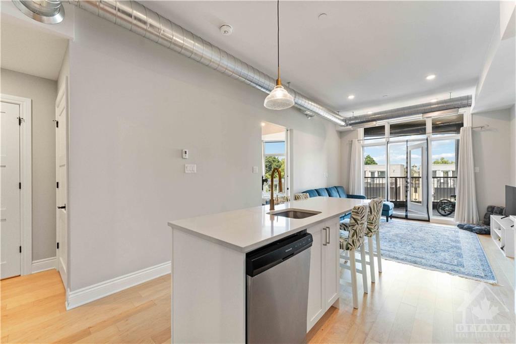 101 PINHEY Street, #302