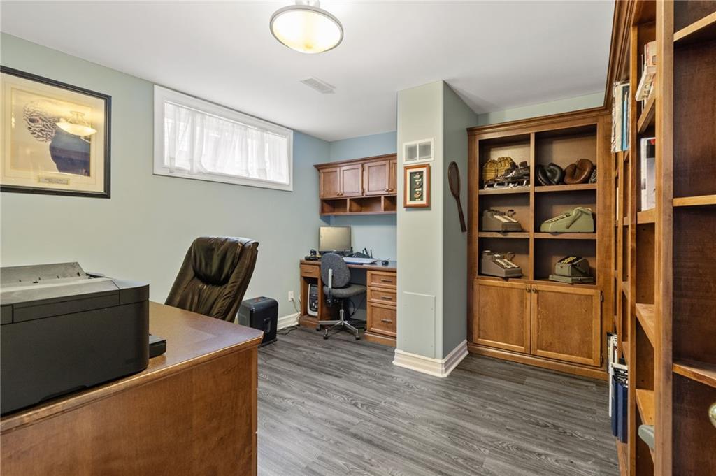 1092 SHEARER Drive