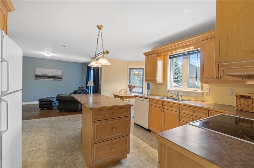 1092 SHEARER Drive