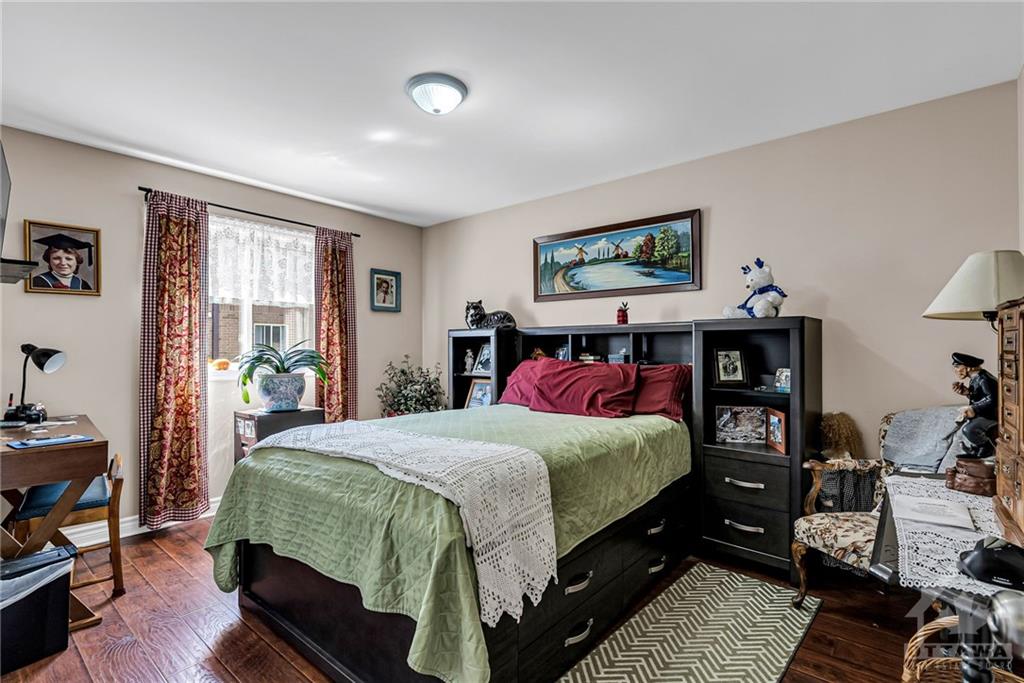 50 SIMCOE Street