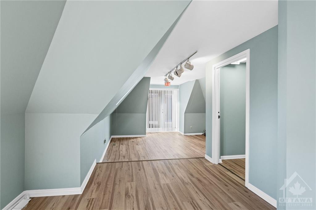 437 GILMOUR Street, #200 & 300