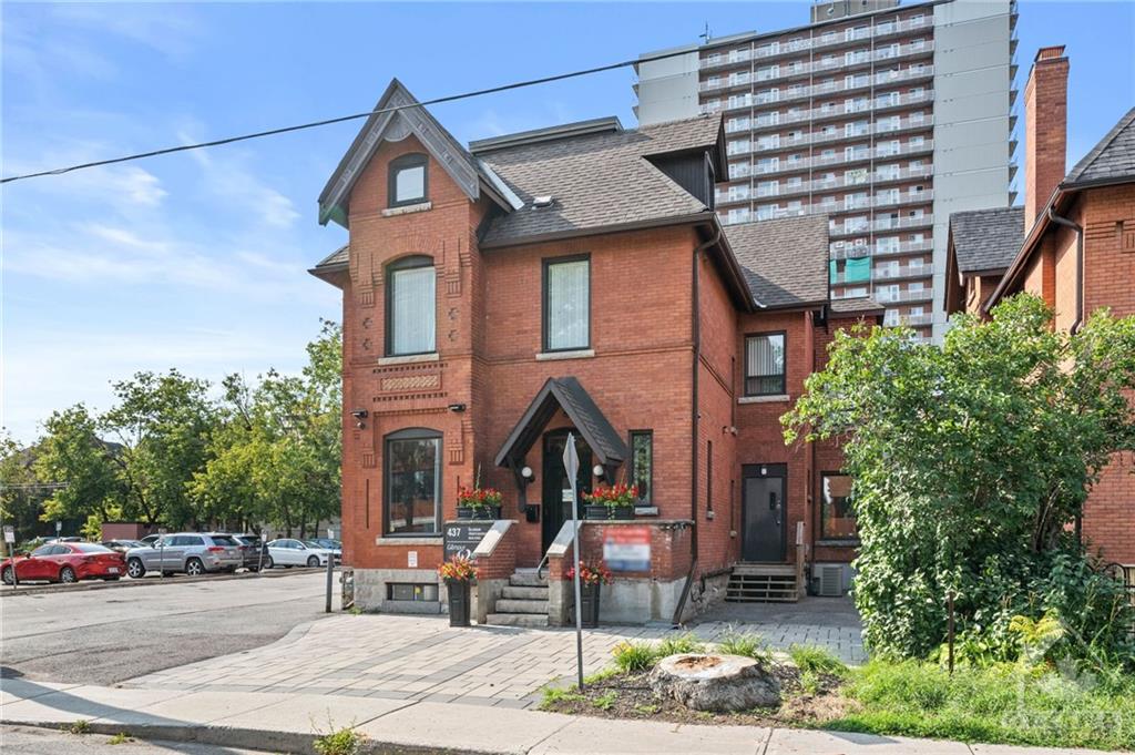 437 GILMOUR Street, #200 & 300