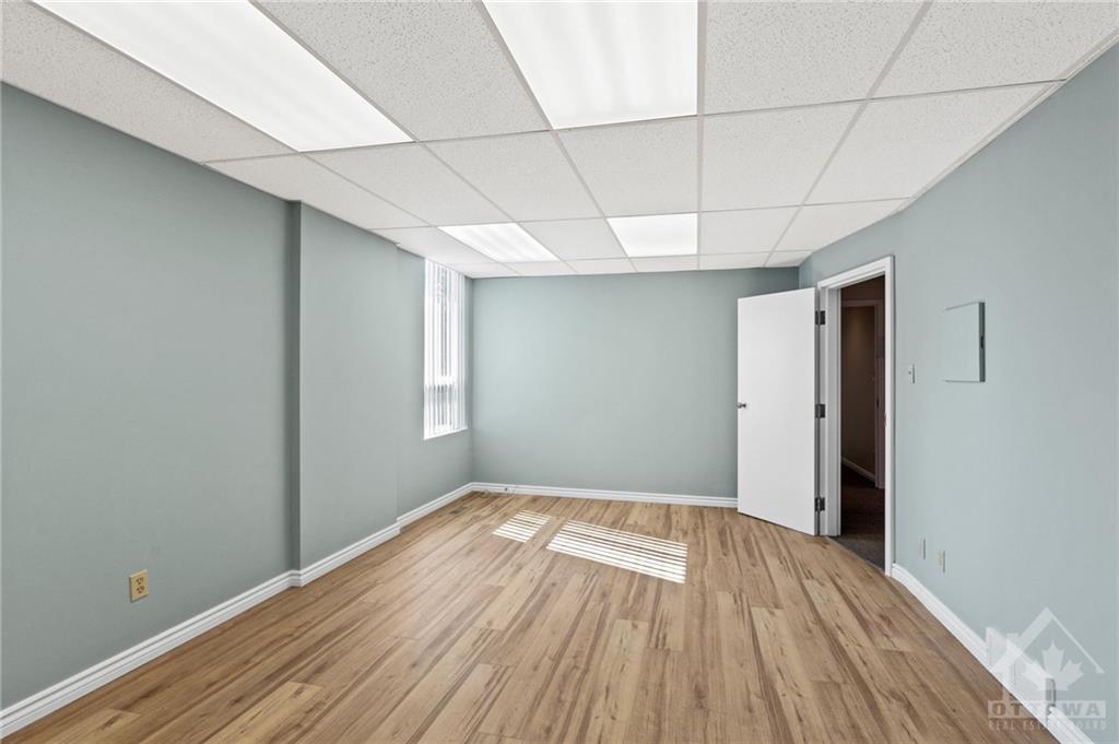 437 GILMOUR Street, #200 & 300
