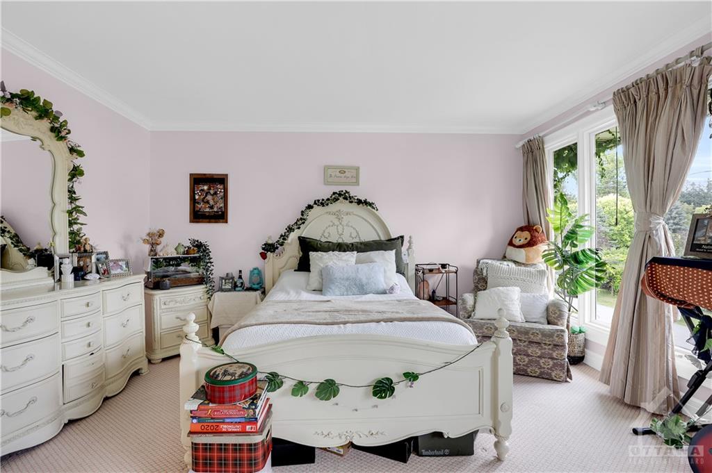545 MONTAGU Place