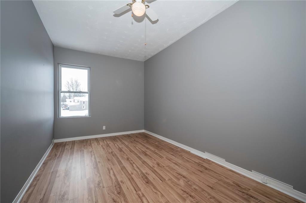 186 MILITARY Road S