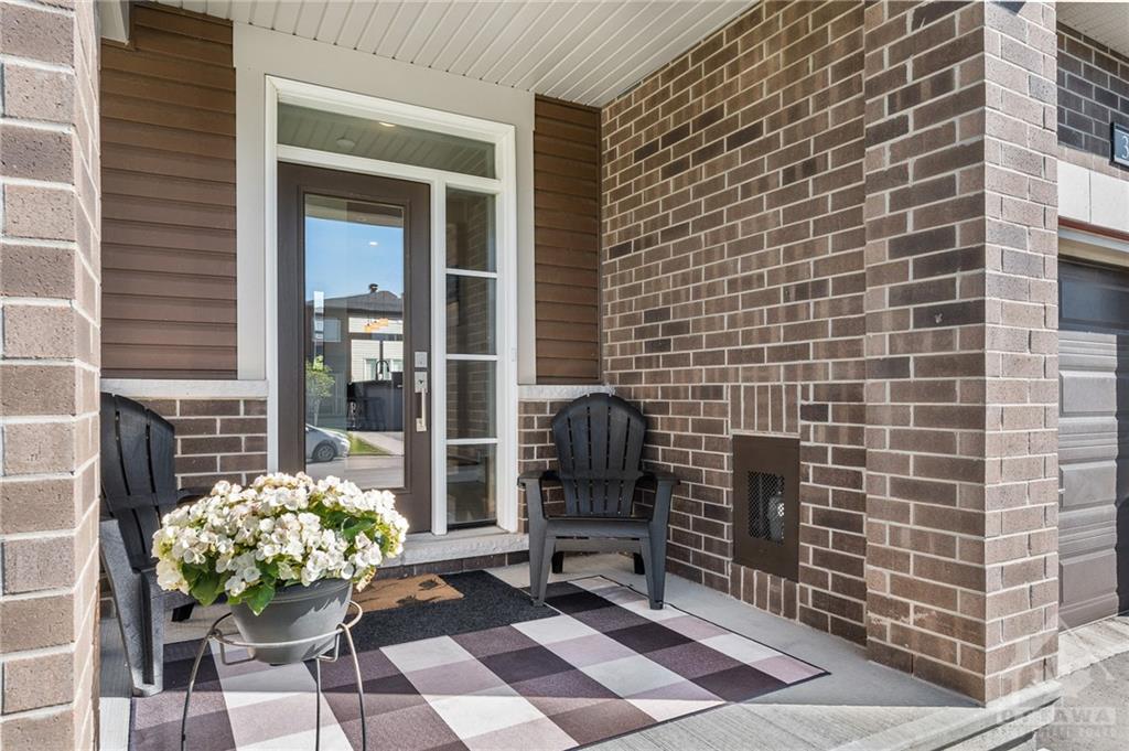 39 GARDENPOST Terrace
