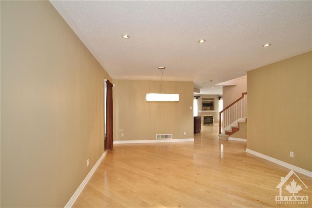 373 STONEWAY Drive