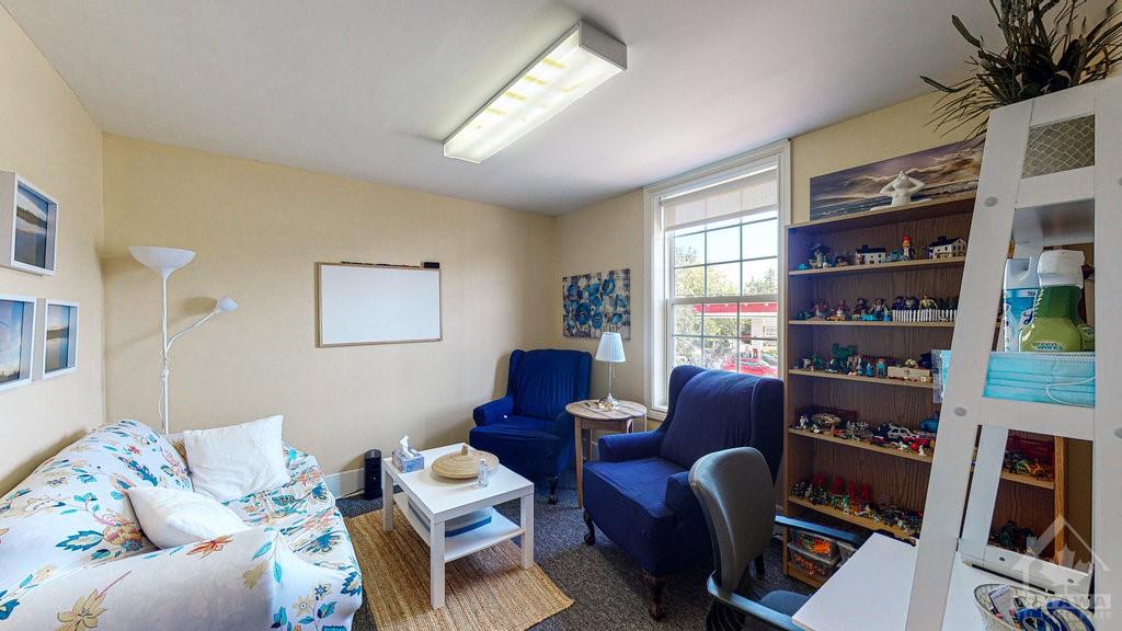 502 RIDEAU Street, #2-C