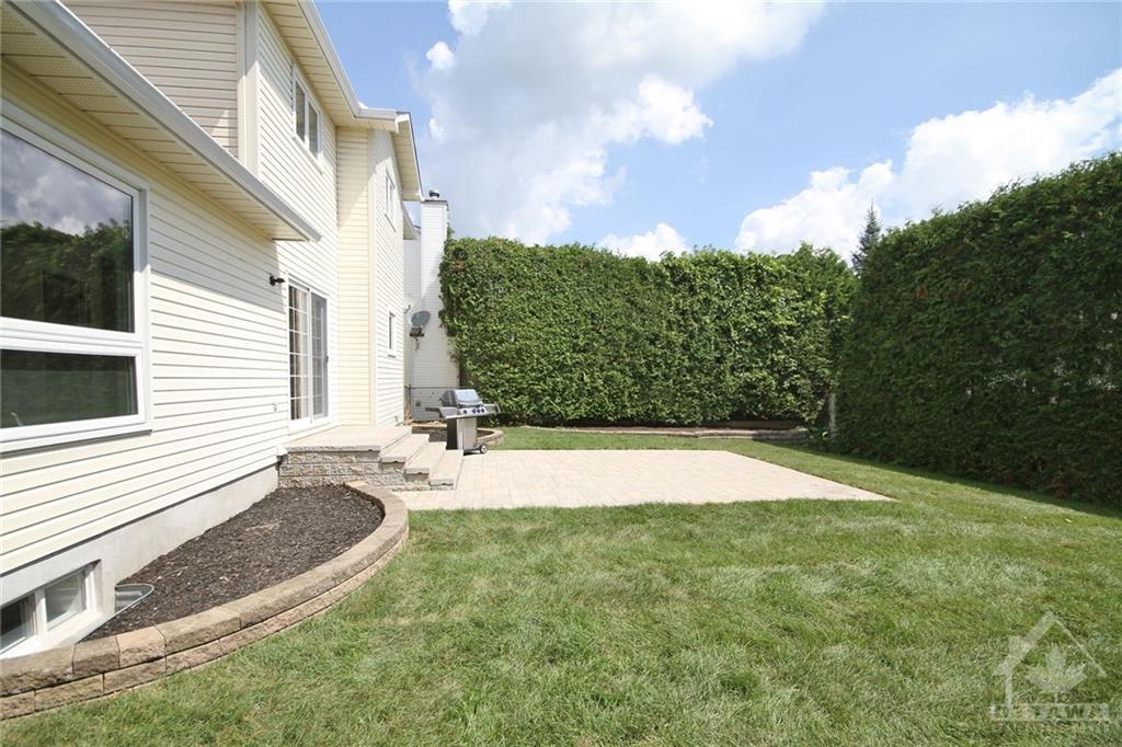 22 JAMES LEWIS Avenue