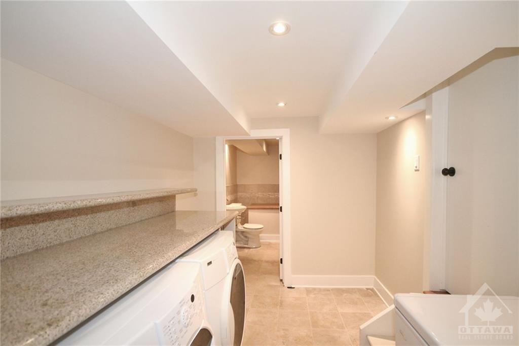 7 LEETOM Crescent