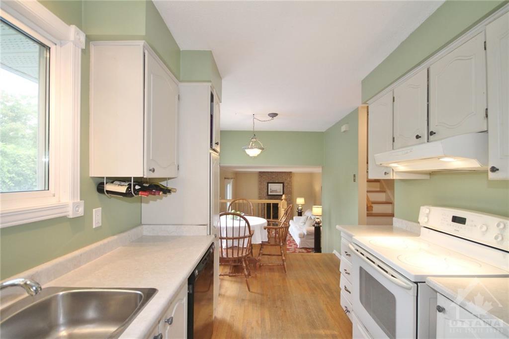7 LEETOM Crescent