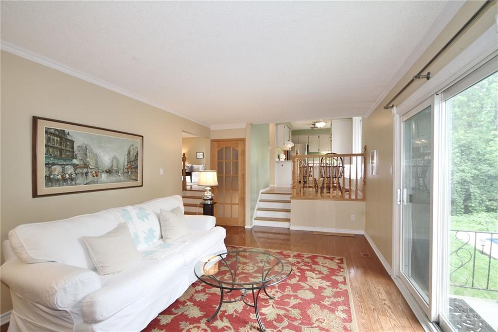 7 LEETOM Crescent