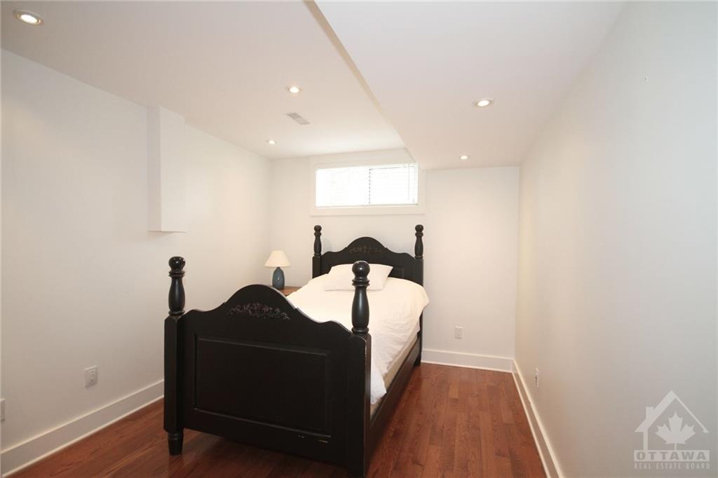 7 LEETOM Crescent