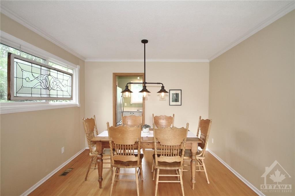 7 LEETOM Crescent