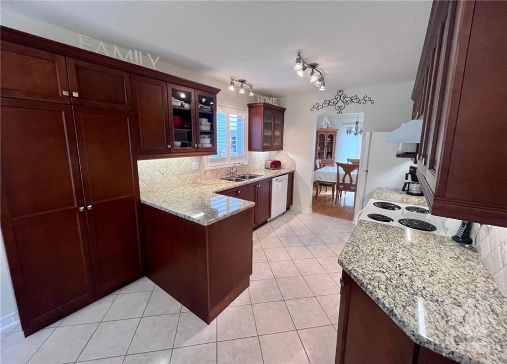 1773 TACHE Way