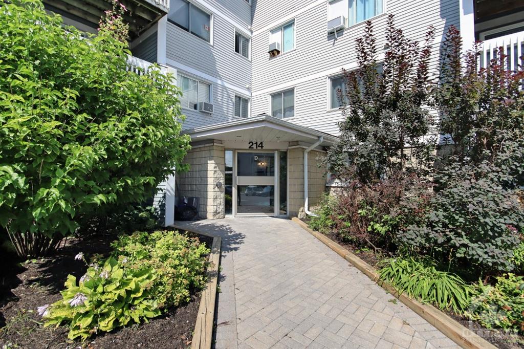 214 VIEWMOUNT Drive, #116