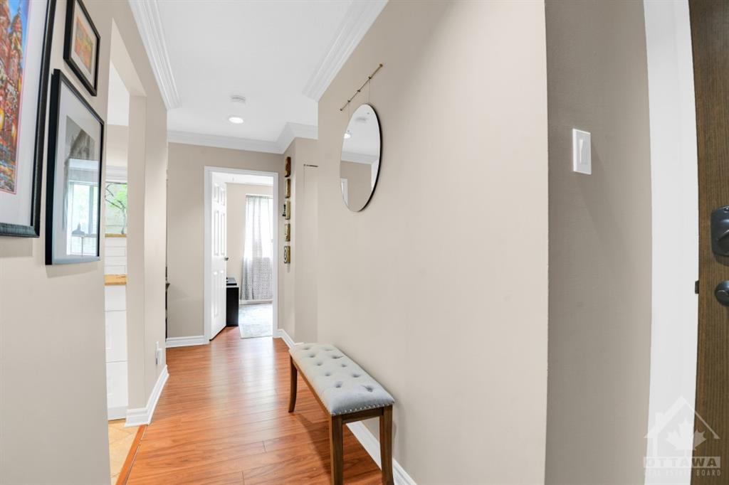 470 LAURIER Avenue W, #102