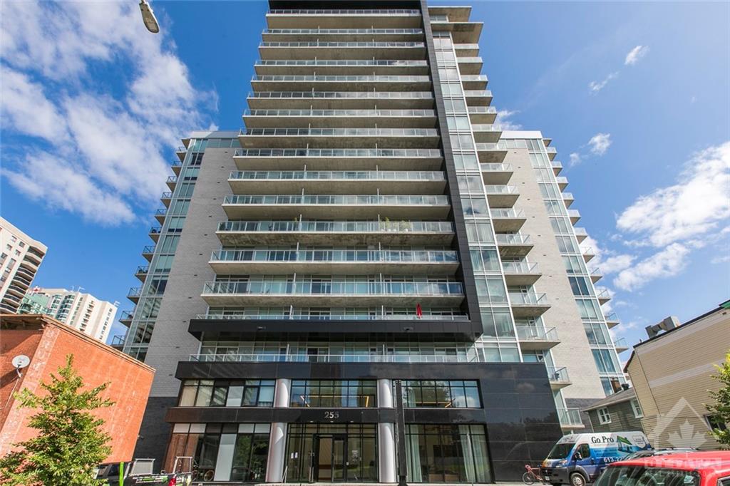 255 BAY Street, #315