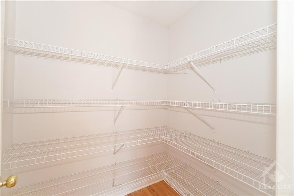 15 EVANSHEN Crescent