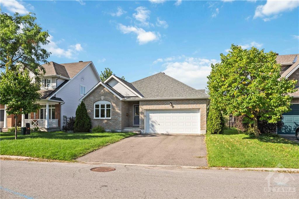 845 LONG POINT Circle