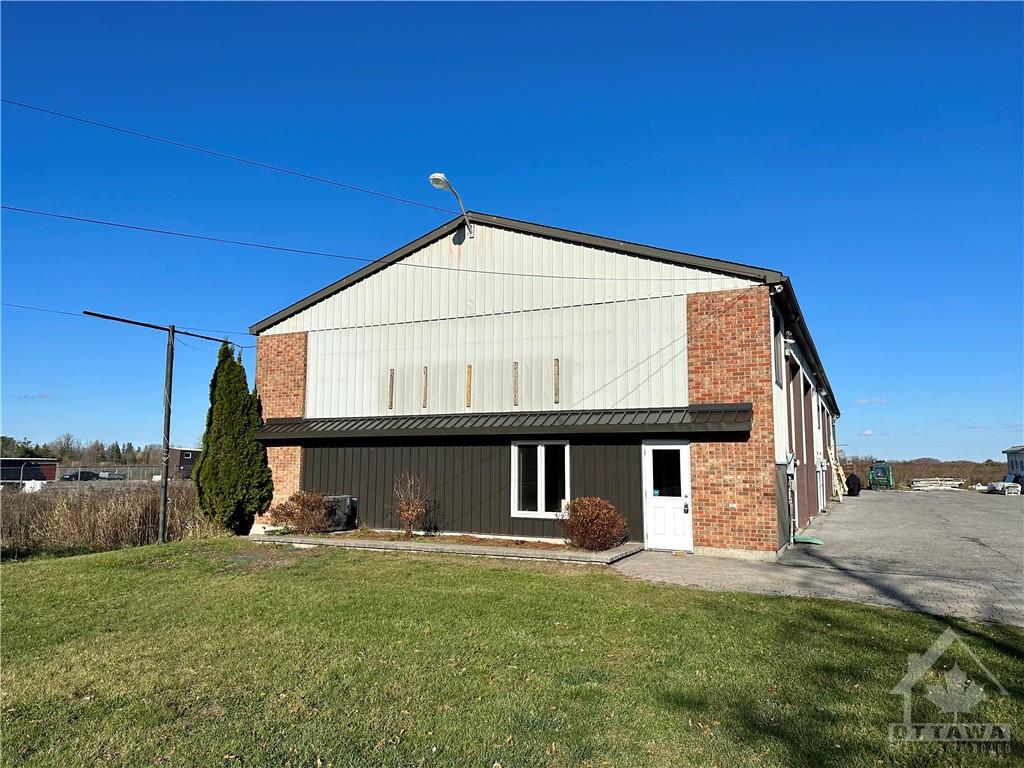 3825 MCBEAN Street, #1