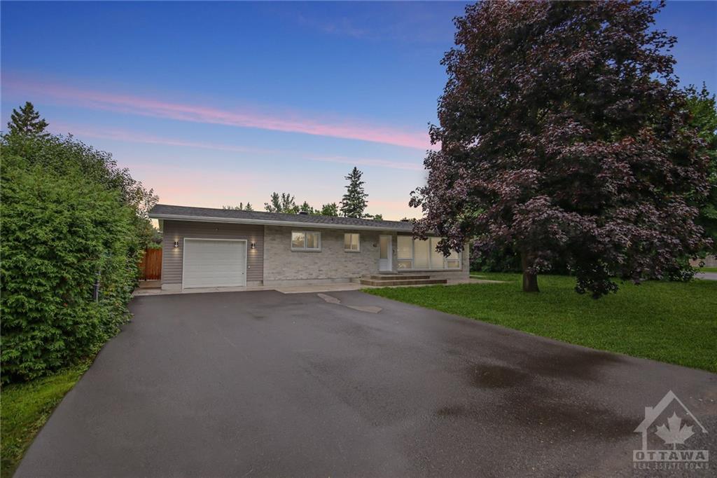 67 QUINPOOL Crescent