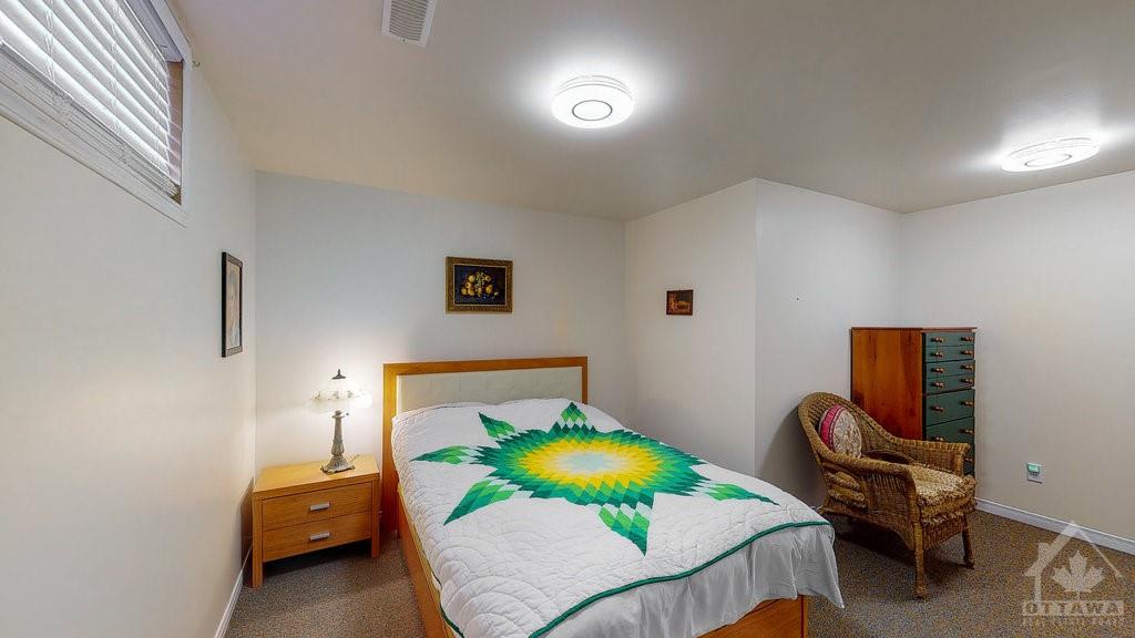 38 CHANTINE Drive