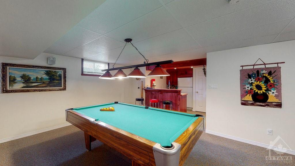 38 CHANTINE Drive