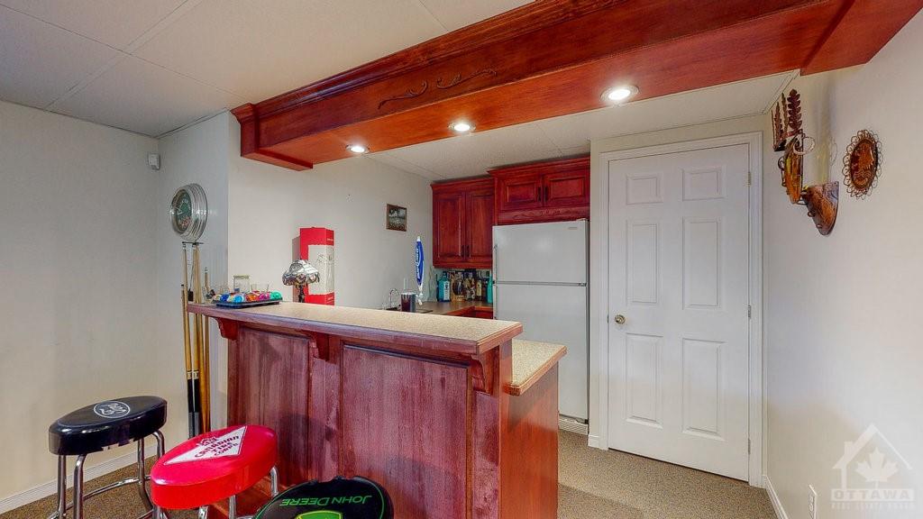 38 CHANTINE Drive