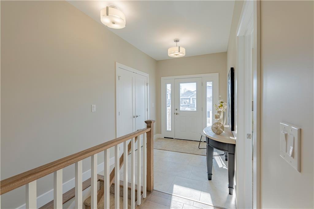 3 DOUGLAS MARSHALL Crescent