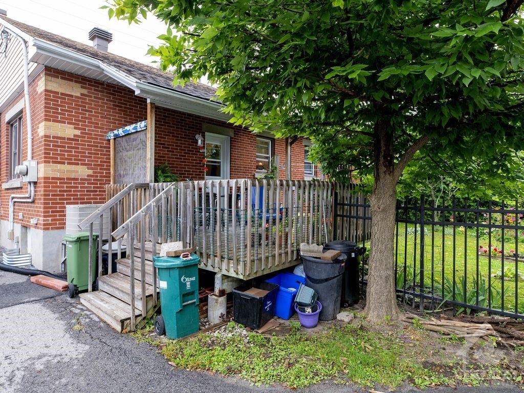 853 BLAIR Road