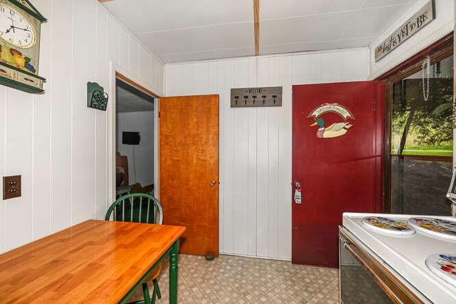 38 CHANT Terrace