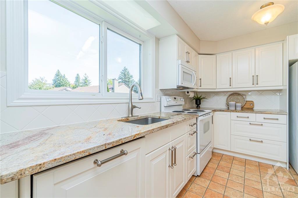 27 GLEN ABBEY Crescent