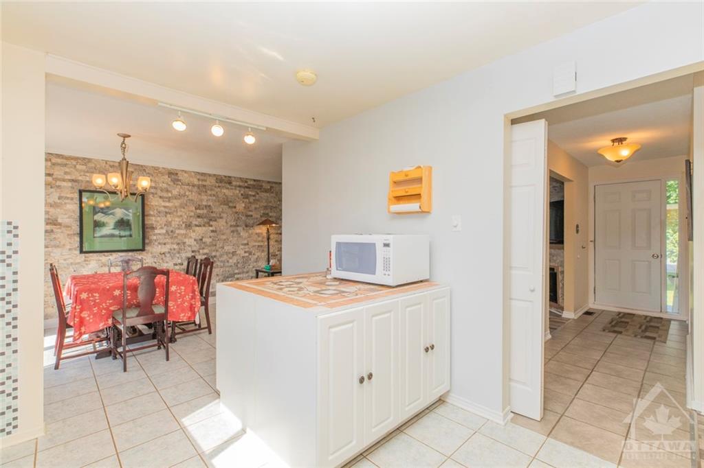 1084 EADIE Road