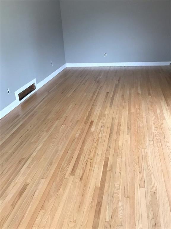 18 MANOR Drive