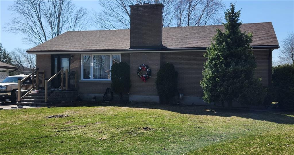 18 MANOR Drive