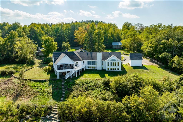 350 BERRY SIDE Road, Ottawa