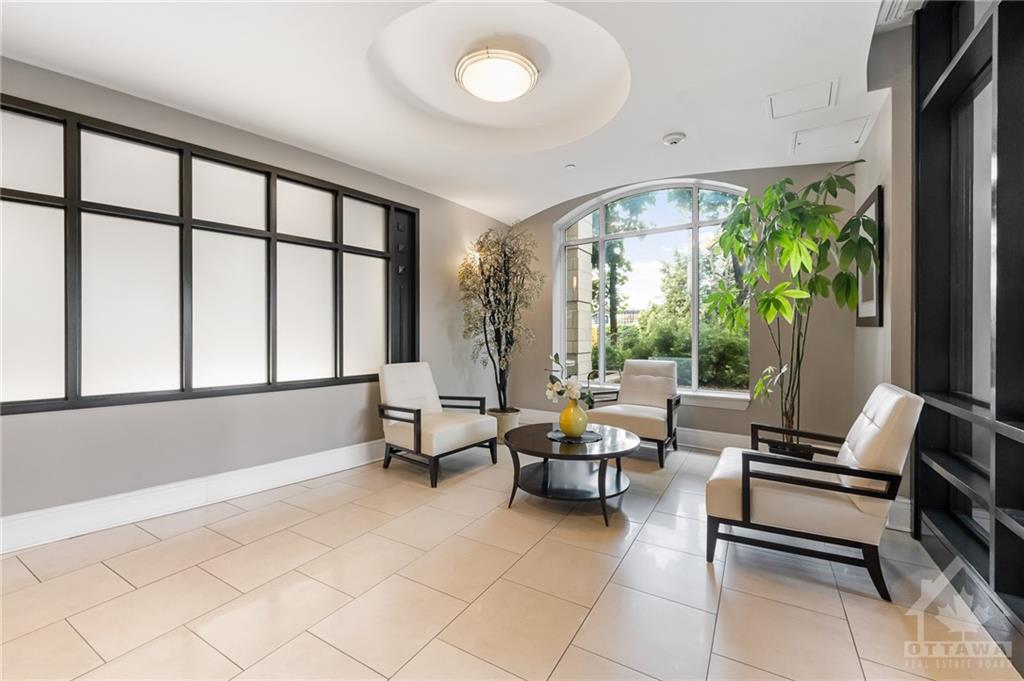 95 BRONSON Avenue, #701