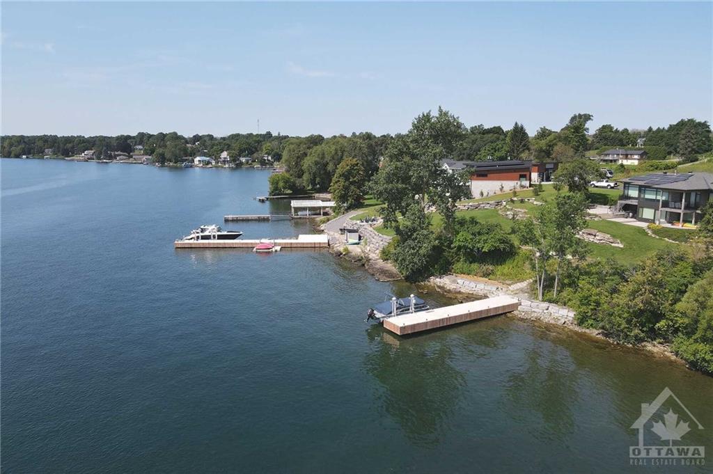 1 SHORESIDE Way