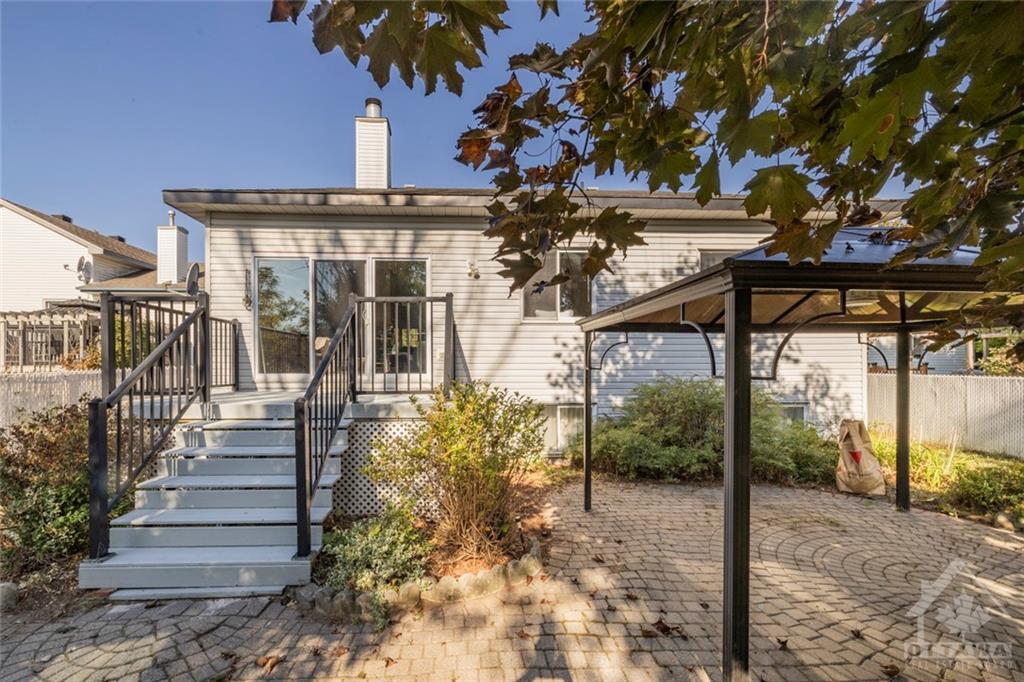 706 MALEY Street