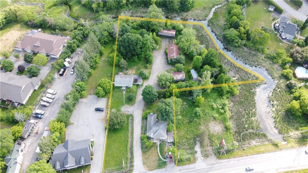 5630-5634 MANOTICK MAIN Street