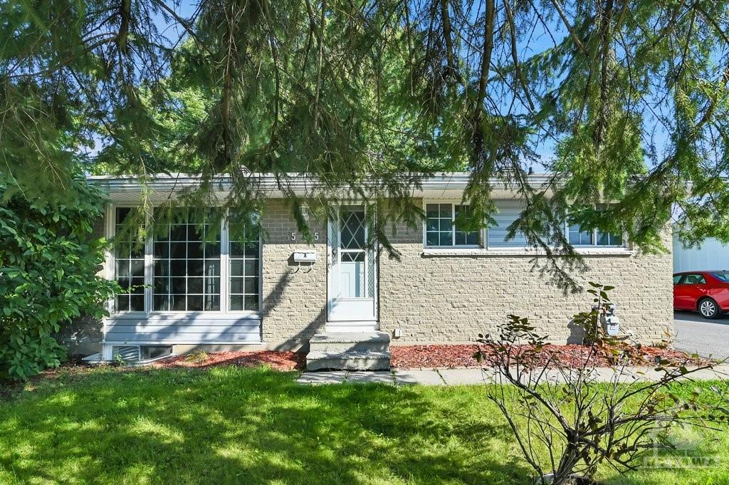 565 EASTVALE Drive