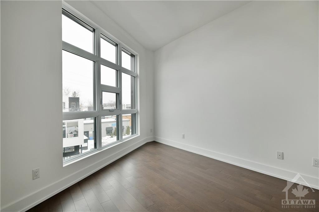 101 PINHEY Street, #303