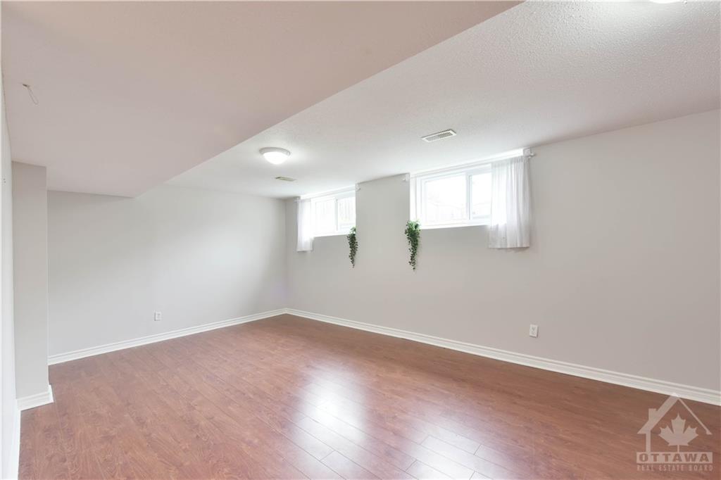 1153 HALTON Terrace