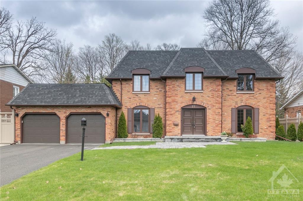 21 CHINOOK Crescent